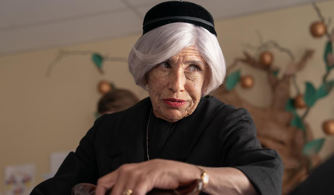 Review: A nightmarishly good character actor obscures everything else about 'The Front Room'