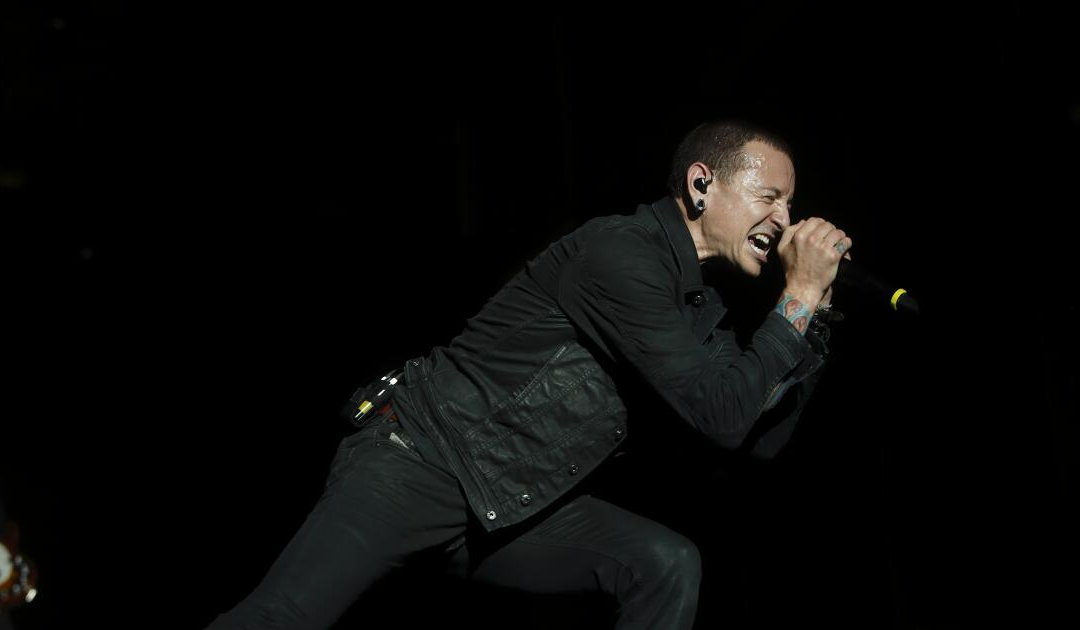 Chester Bennington's mother drags Linkin Park and its new singer: 'I feel betrayed'